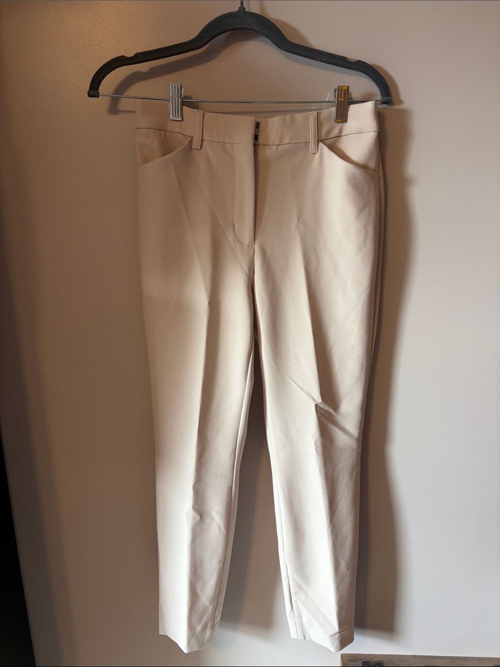 Express Women's Cream Skinny Dress Pants